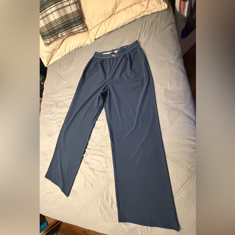 ALO Yoga Navy Wide-Leg Performance Trousers